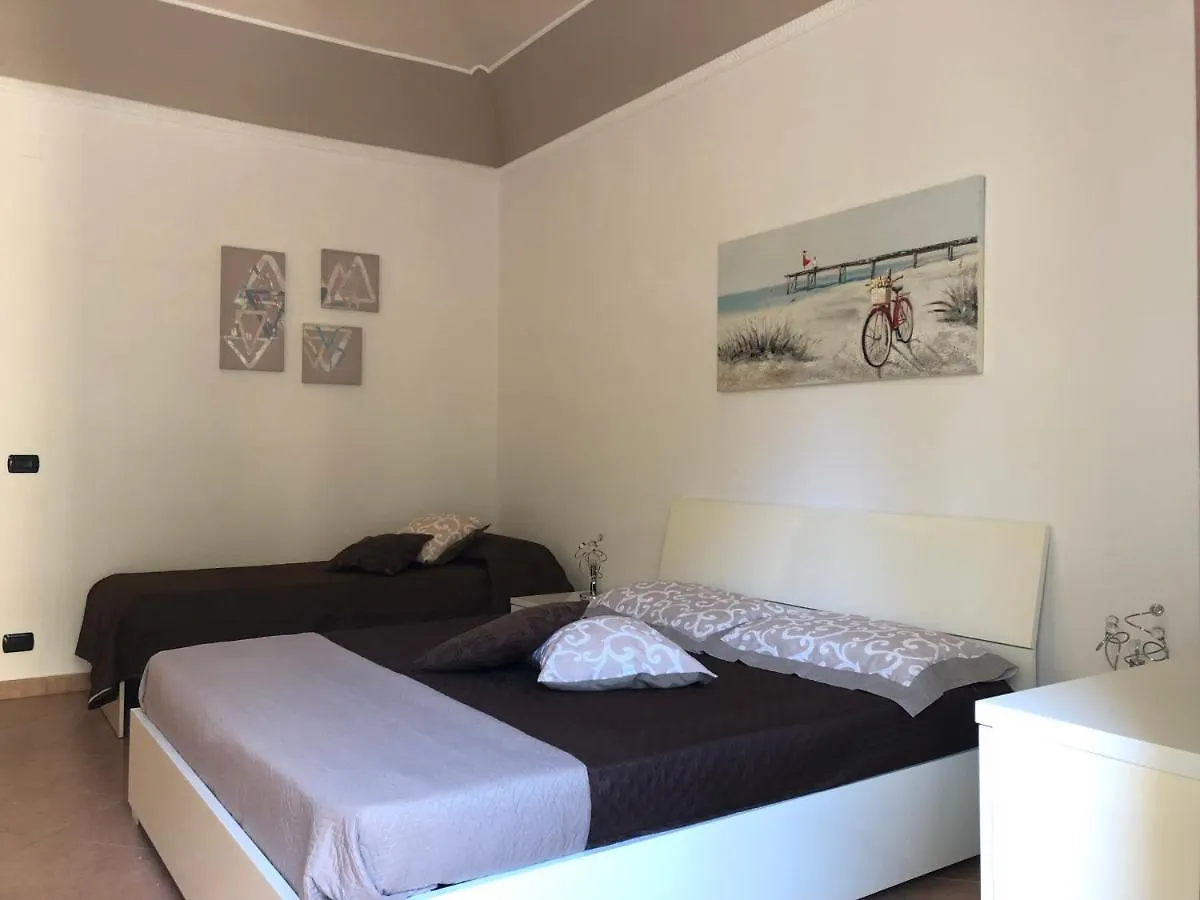 切法卢La Casa Sulla Scogliera公寓